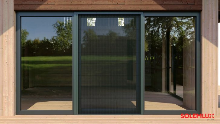 Pleated mesh